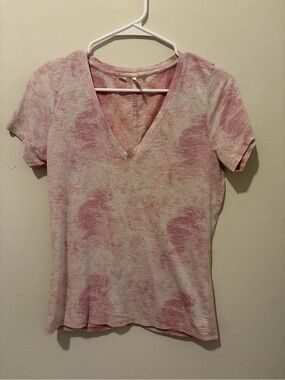 Travis Mathew V Neck Tee